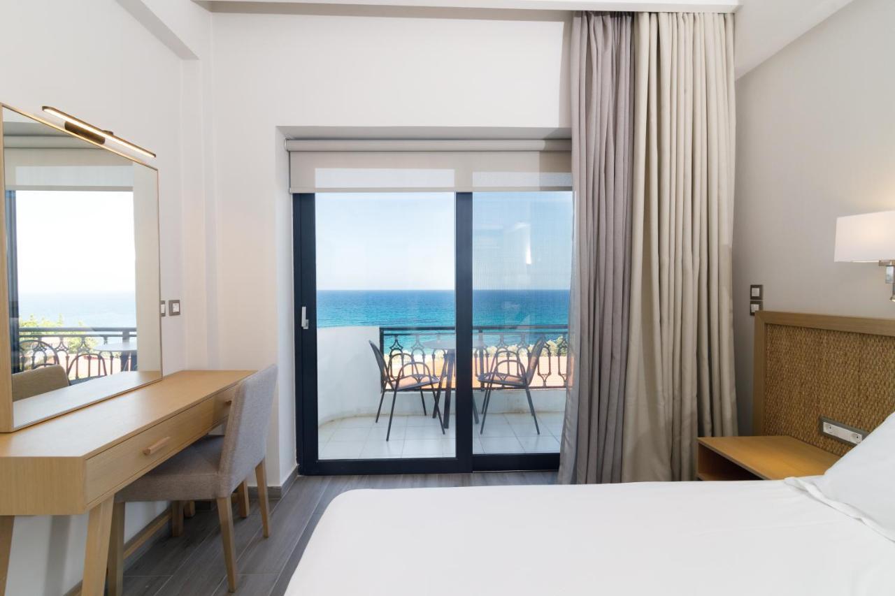 Elegant Beach Hotel Kyparissia Exterior foto